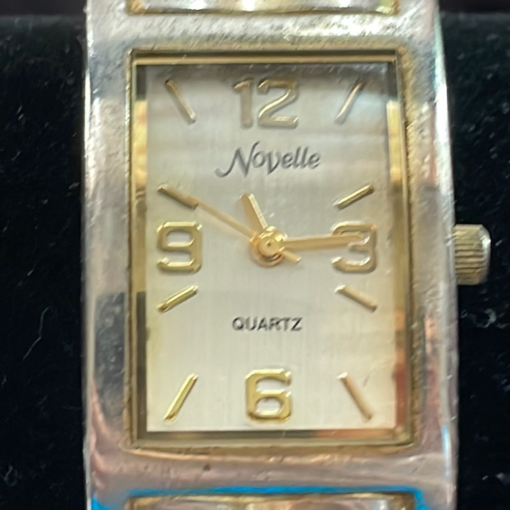 Novelle ladies watch